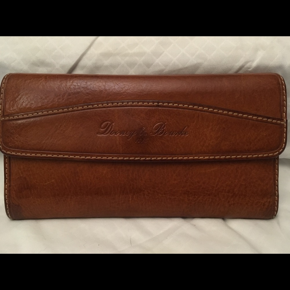 Dooney & Bourke genuine leather wallet